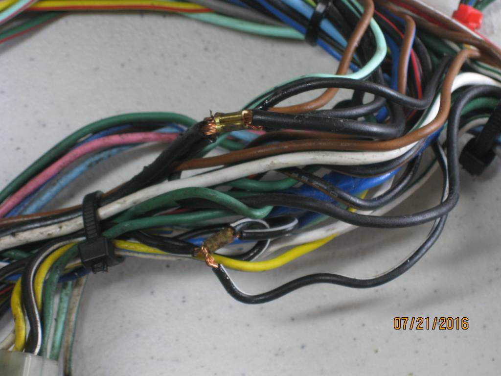 82 Wire Harness 004.jpg