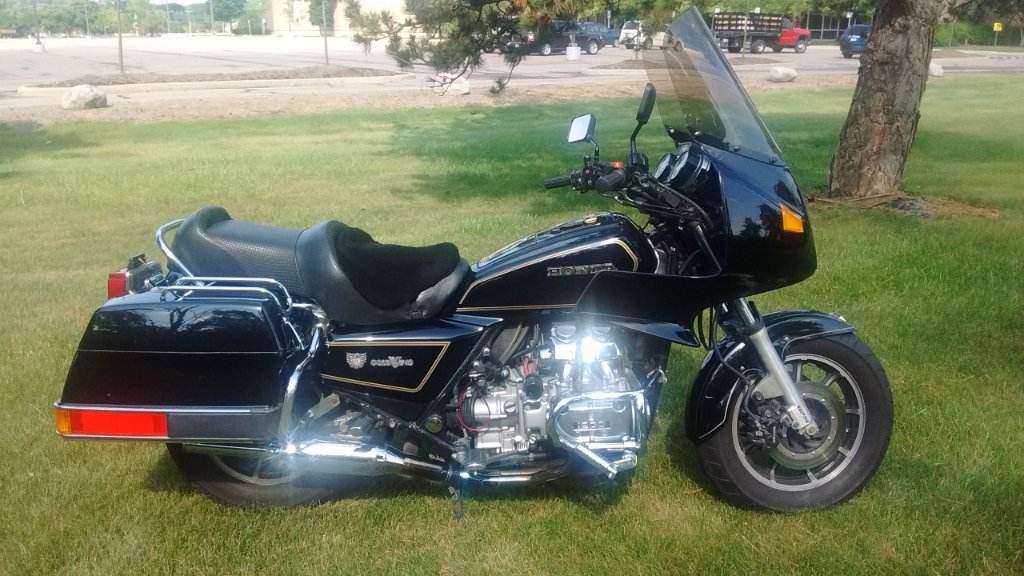 GL1200 RS RH View 1.jpg