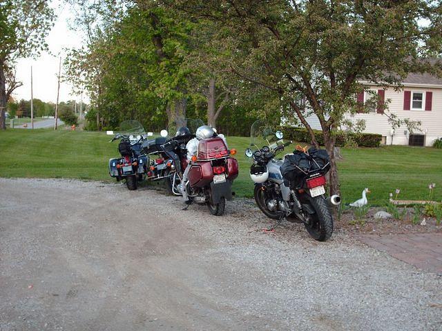 Resort De La Crescent Moon Parking area.....
