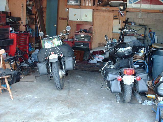 The '75 & '76 Sid By Side What A Diference In One Year.... 