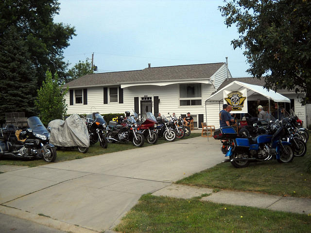Mid-Ohio BBQ at Oldewing's place.
8 July 2010.