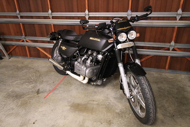 Sizzle's 1979 Honda GL1000 restoration project