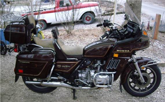 Goldwing big right side