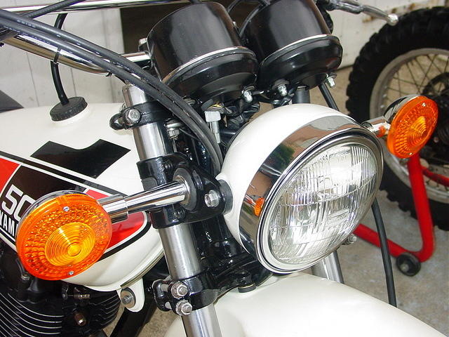 'Launch' white headlamp