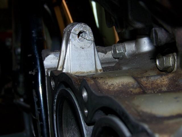 102_1988 This is what happens when you let your bike fall over when you are running engine bars.  