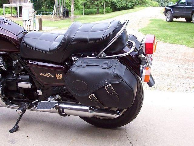 Lowered the bags 2" from where I had them. Looks more stealth I thinks .....