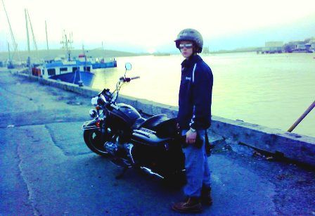 The basic idea was to take a solid running old Goldwing and convert it to a wide-bar bagger cruiser reminiscent of late 1940's e