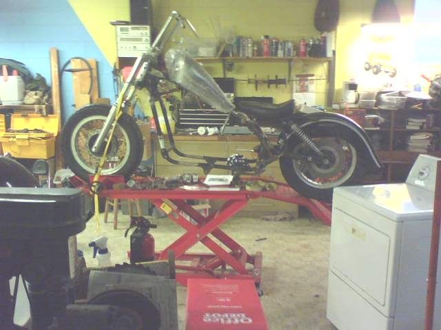 SIDE VIEW, FRAME STRETCHED 6" IN THE FRONT, REAR FRAME DROPPED AND SHOCKS LAID DOWN