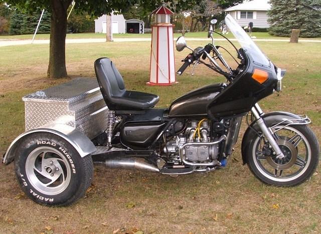 Seat is from a Cub Cadet.