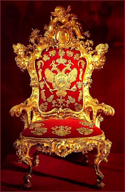 Trone for Queenie??