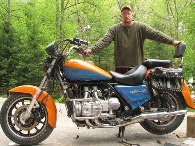 The goldwing set free without the front lights yet. 
