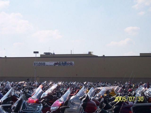 Honda Homecoming 2005 ..Crowded 