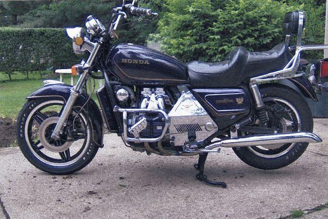 81 GL1100 Crown Royal