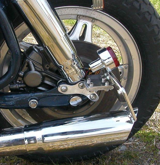 Meddle shock mount plate