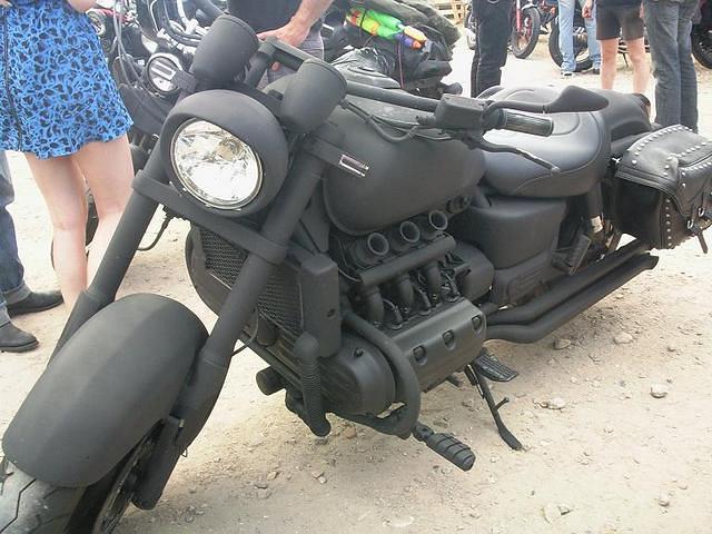 R13