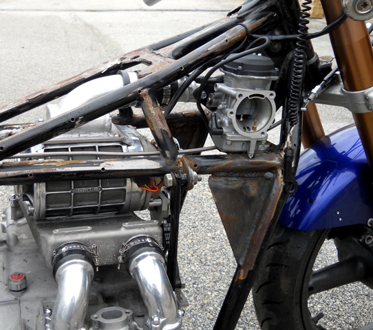 FIRST LOOK AT NEW INTAKE WITH CARB'E