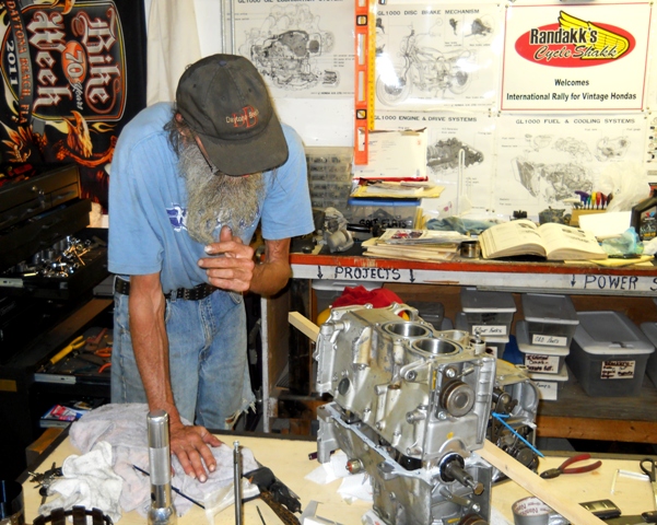 LURCH TRYING TO FIGURE OUT HOW WE ARE GOING TO GET THE TWO PISTON BLOCKS OUT