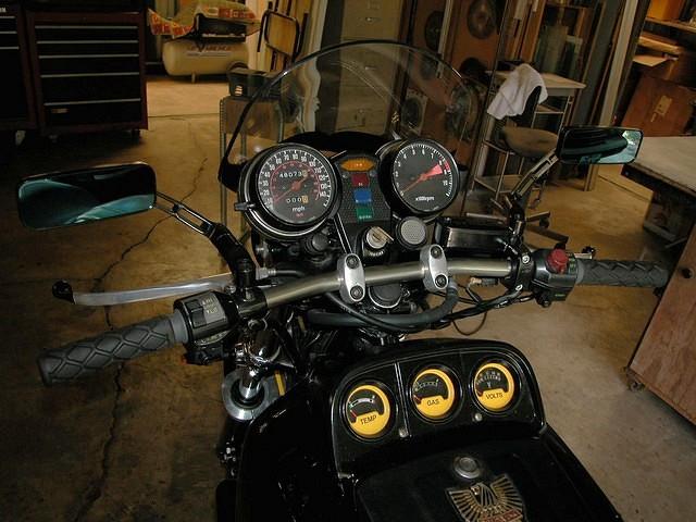 3/4" galvanized pipe handlebars sanded to 120 grit & clear coated. It could have been sanded to a 1000 grit and then bu
