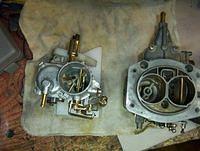 Solex PIC 30 on the left&
Weber clone from a 82 Lada
